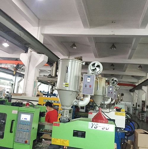 普通注塑机16台